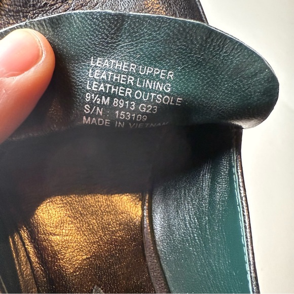 Tory Burch Jessa Black Leather Loafers with Gold Horse Motif, size 9.5, preloved - Picture 12 of 12